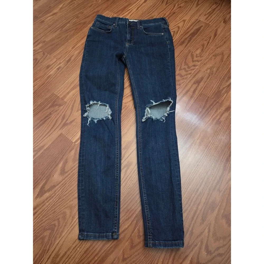 Free People Distressed Skinny Jeans Dark Wash‎ Indigo Knee Rips W27R OB583769